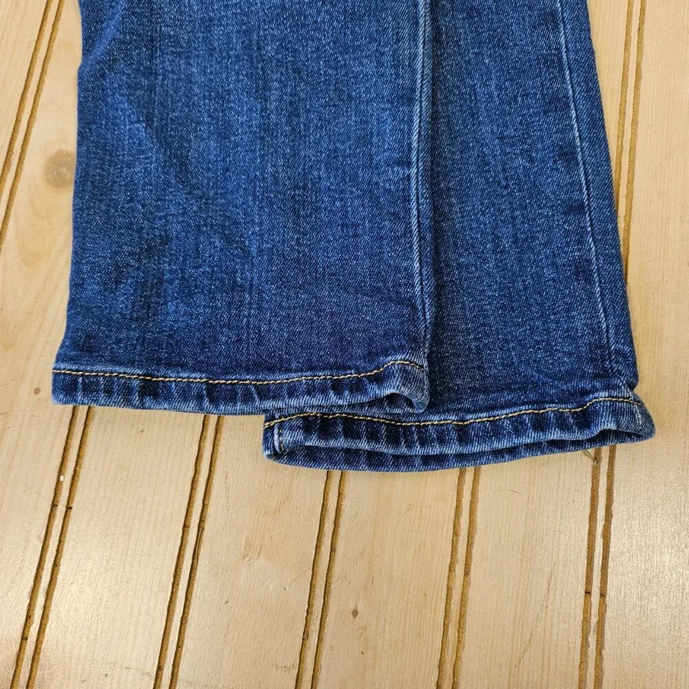 GAP Size 2 / 26s Short Girlfriend Jeans Medium Wash Mid Rise Stretch Womens - Picture 7 of 10